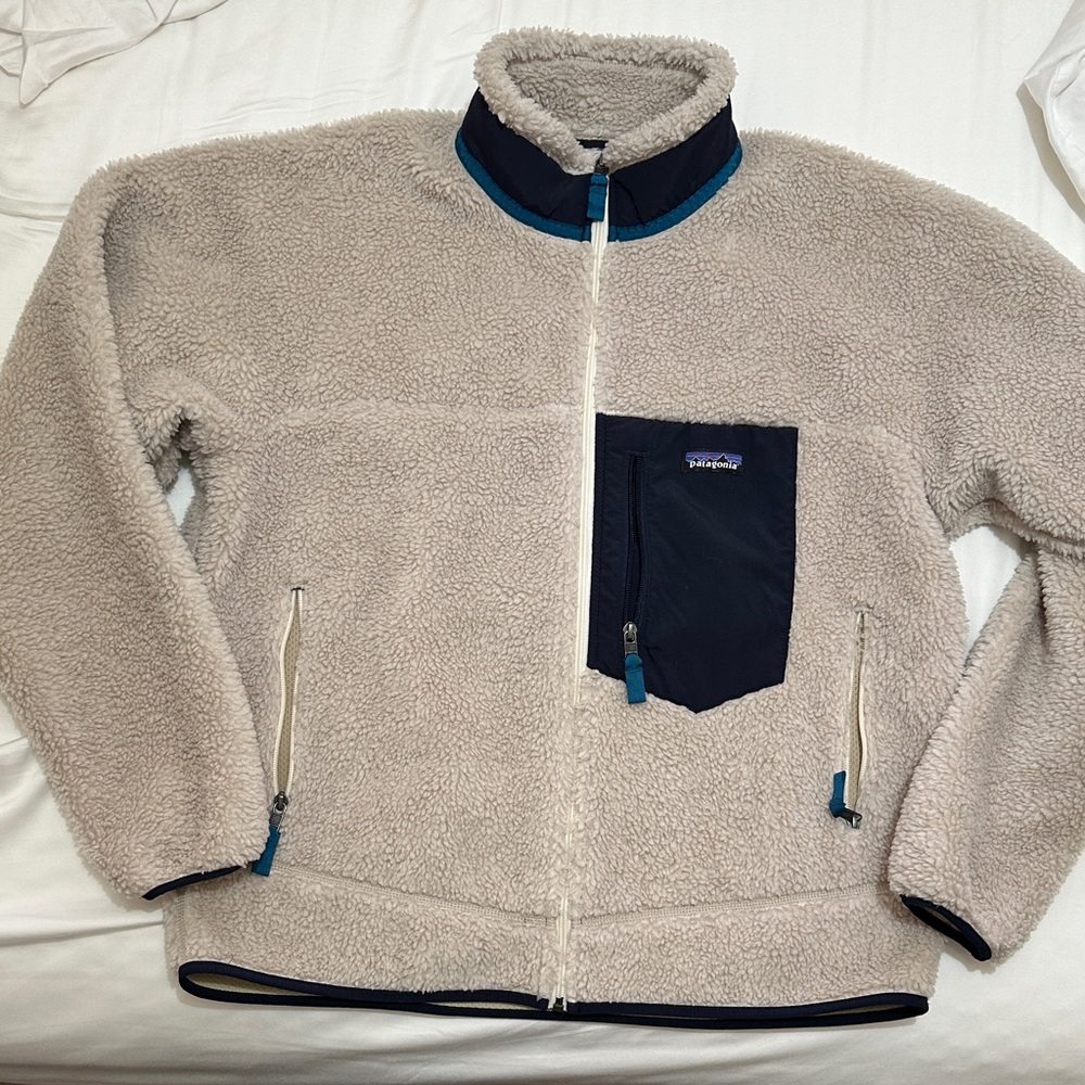 Patagonia Cream and Navy Fleece Jacket